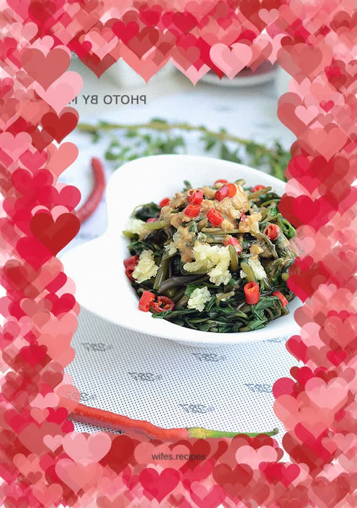 Purslane with Garlic and Sesame Sauce