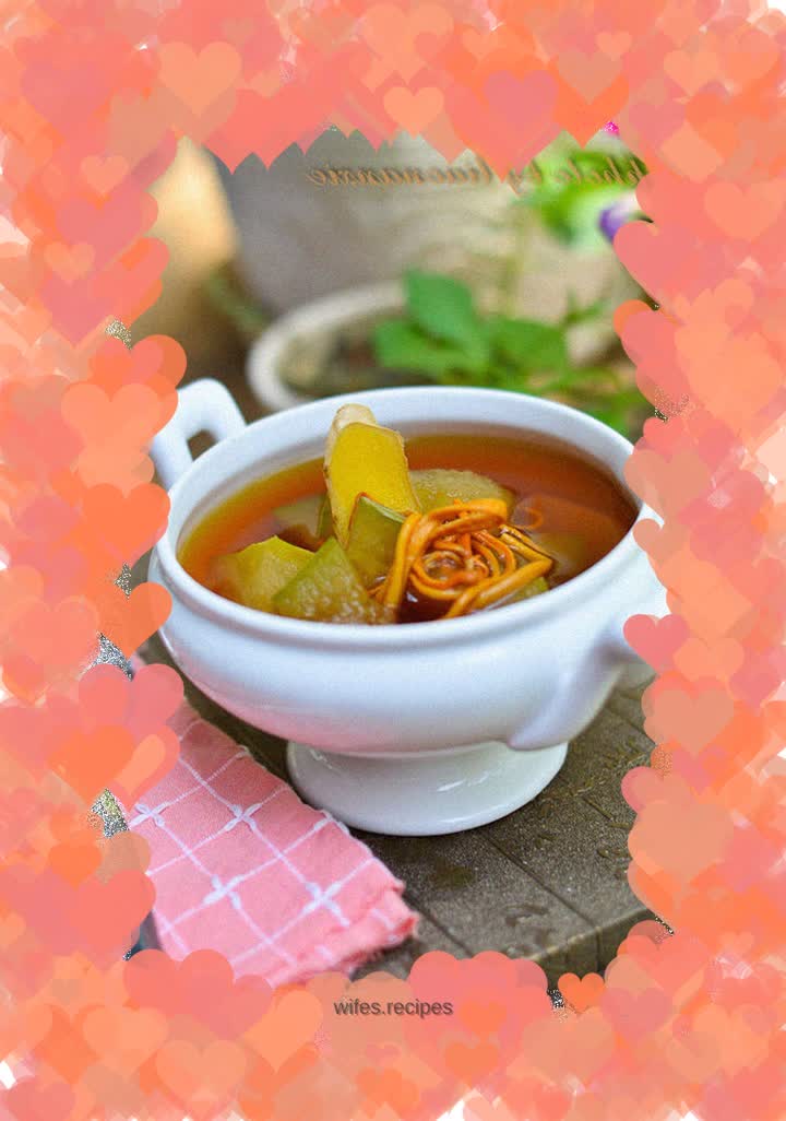 Cordyceps flower and winter melon soup