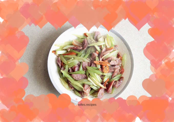 Celery fried sausage (sausage)