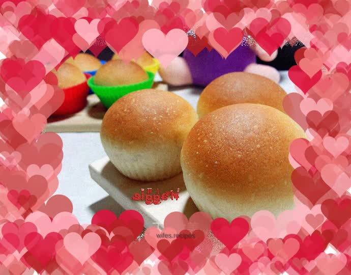 Round Gulu Sausage Bun