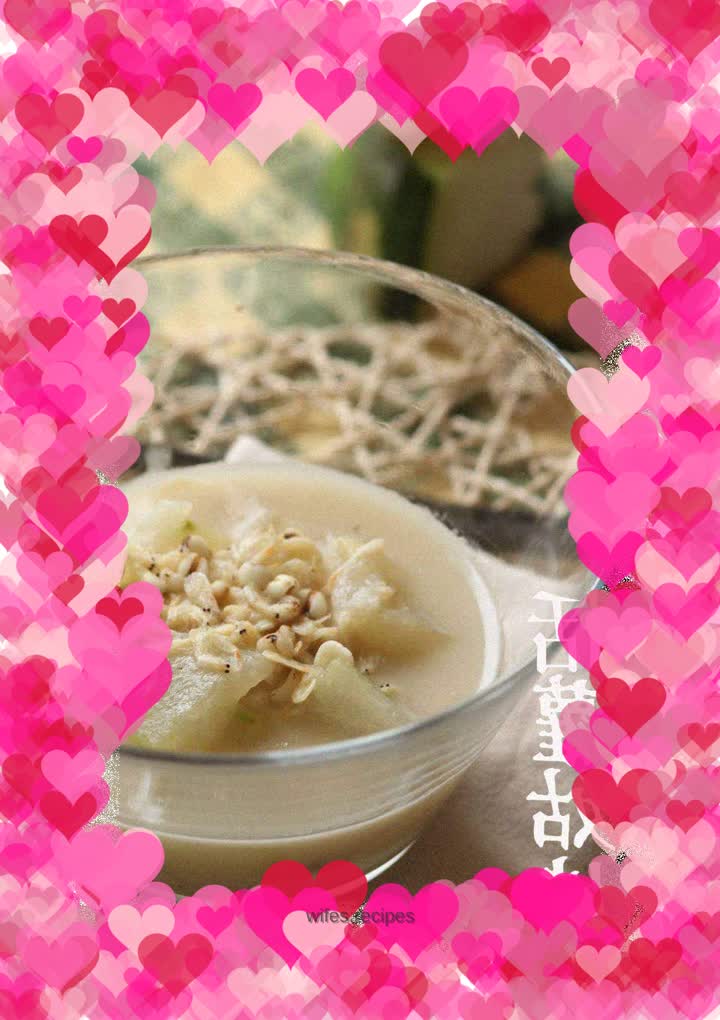 Shrimp skin and winter melon in white soup