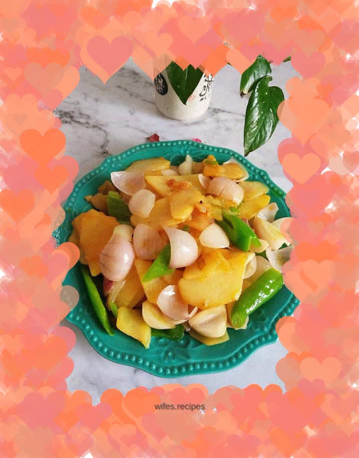 Stir-fried potato slices with green onions