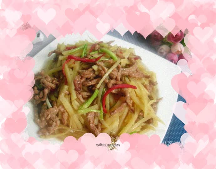 Stir-fried beef and potato shreds