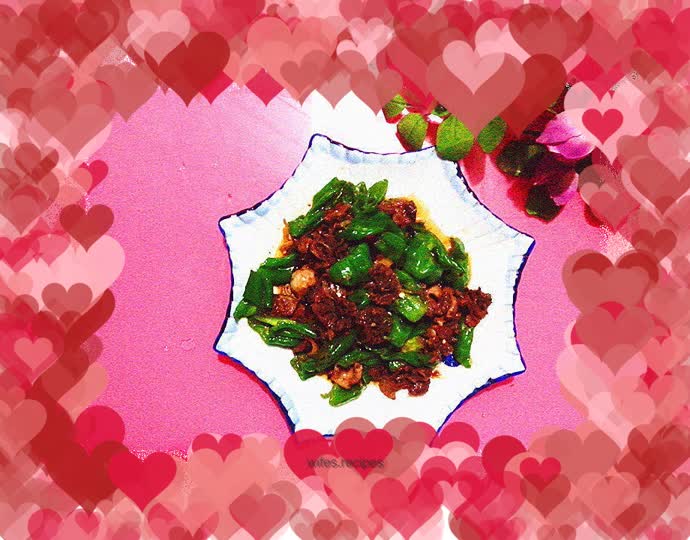 Fried chicken gizzards with green pepper