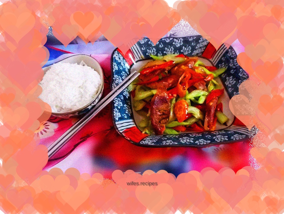 Fried sausage with celery