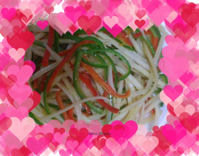 Green pepper and potato shreds