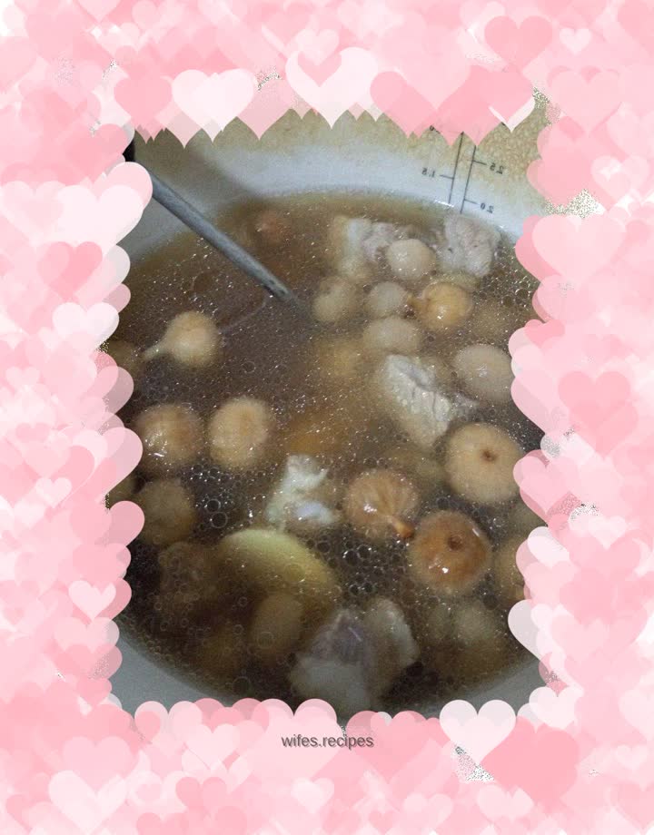 Fig, Longan, Gorgon and Pork Ribs Soup