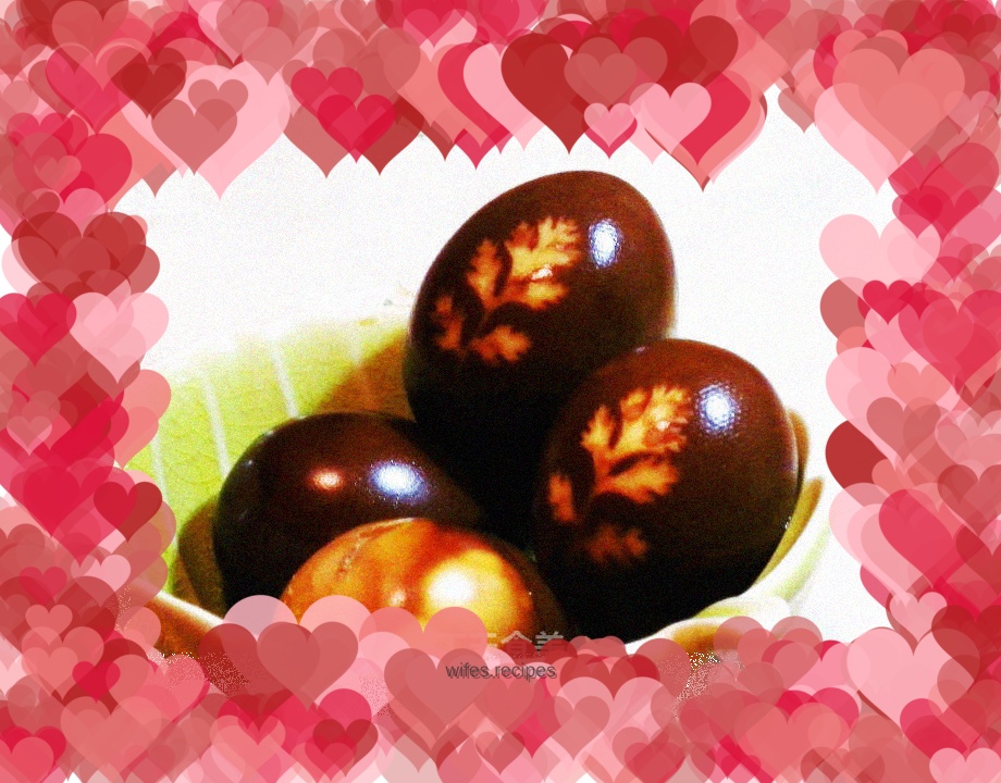 Hard-boiled eggs with Swiss sauce