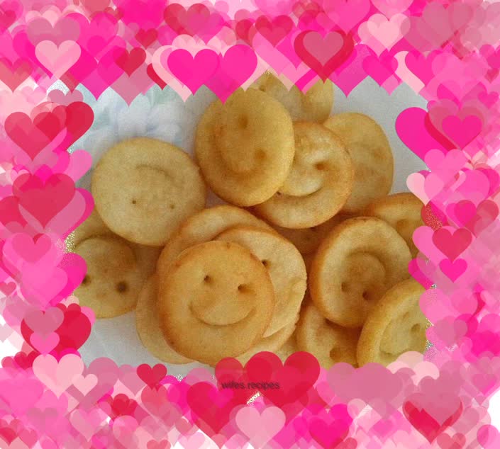 Smiley potato chips