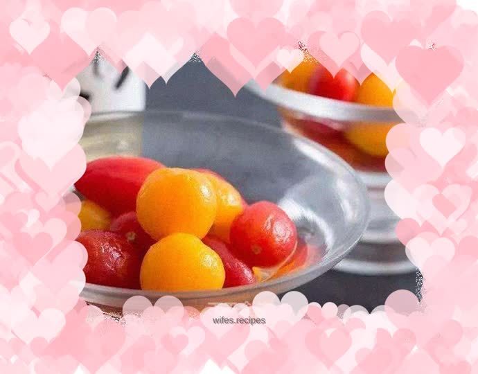 Vinegar Pickled Tomatoes