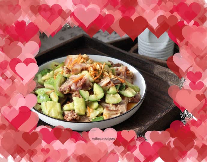 Cucumber mixed with pork head