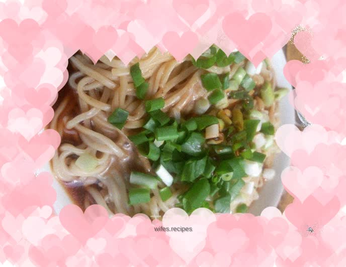 Homemade hot dry noodles