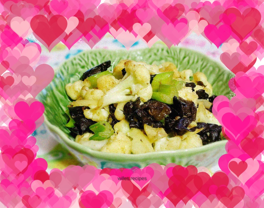 Stir-fried fungus with cauliflower