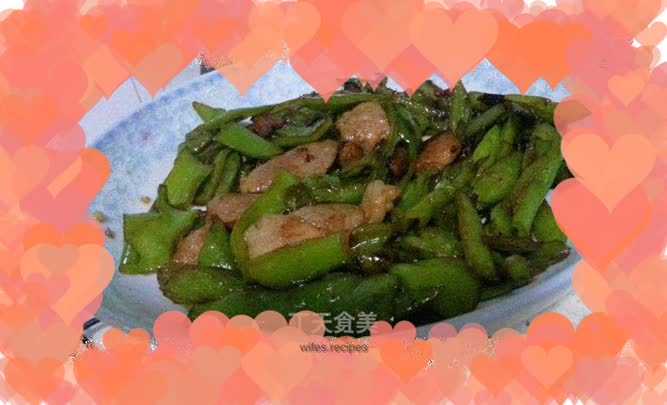 Stir-fried pork with green pepper
