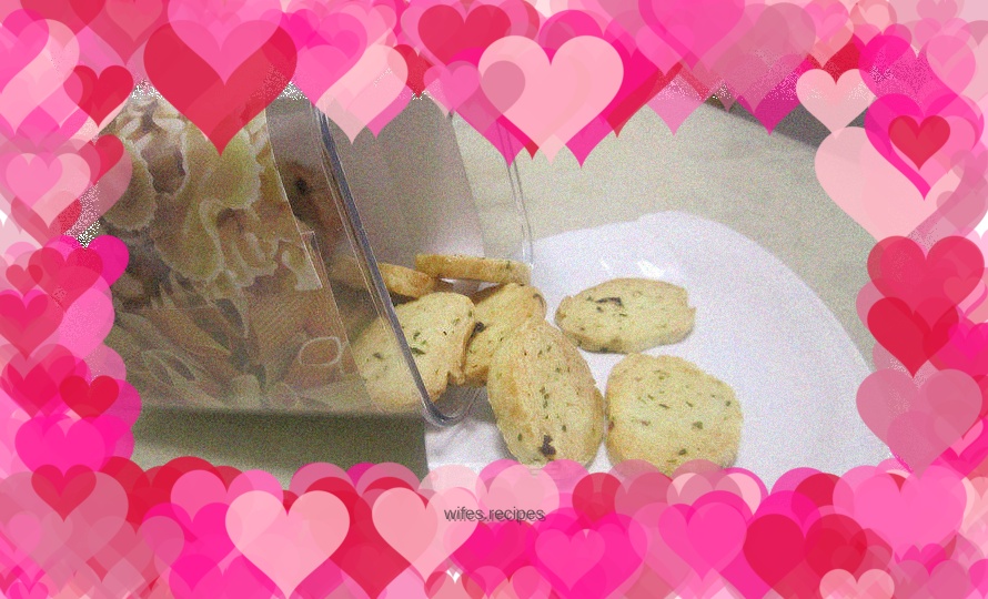 Chives and water chestnut biscuits