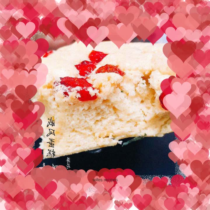 Mint and cranberry chiffon cake