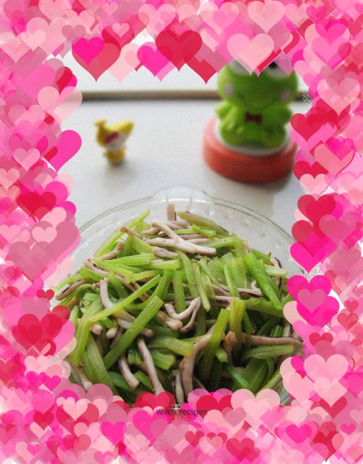 Fried squid with celery