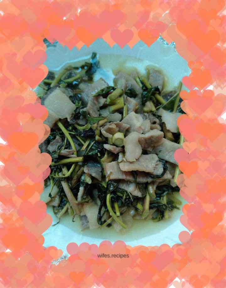 Stir-fried pork with Chinese toon