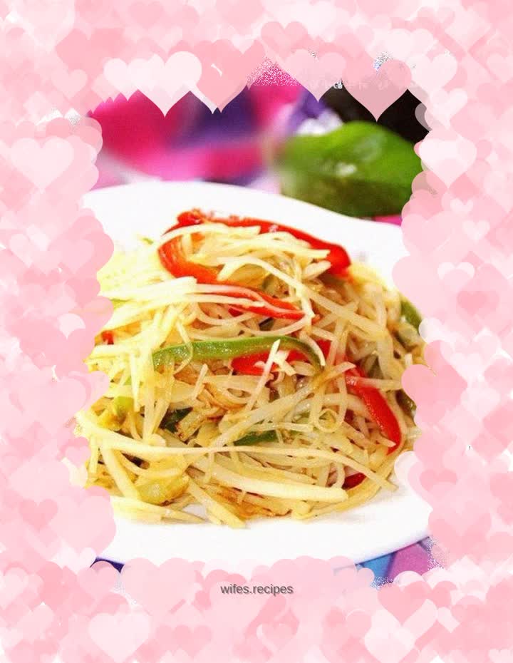 Shredded potatoes with two peppers and three oils