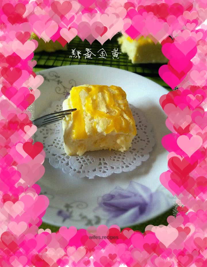 Oil-free and water-free golden cake