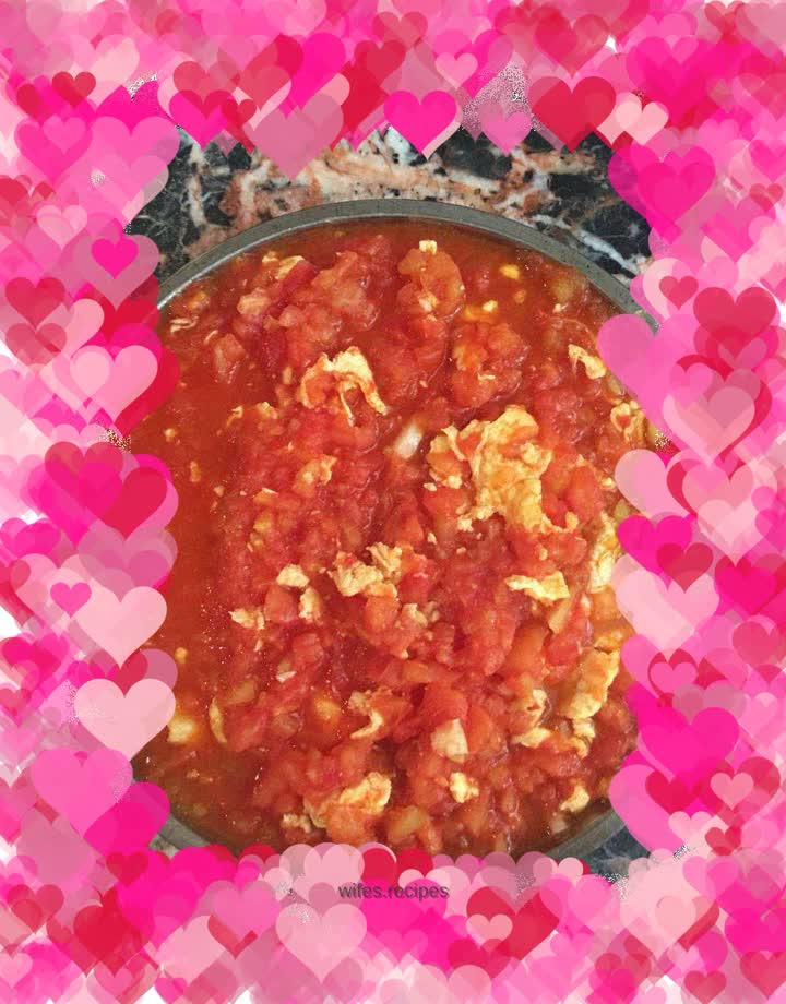 Scrambled eggs with tomatoes