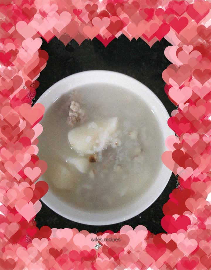 Yam, barley and pork ribs porridge