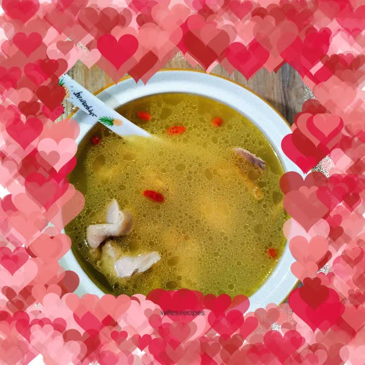 Delicious chicken soup