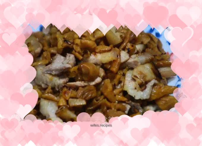 Stir-fried dried radish with pork belly