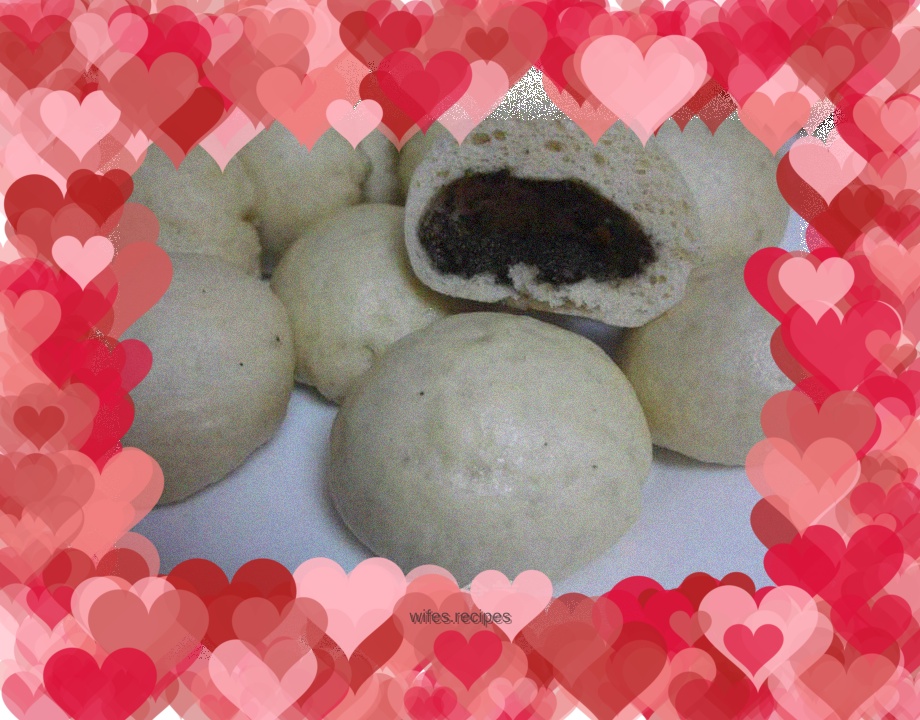 Cantonese dim sum---Sesame peanut walnut buns
