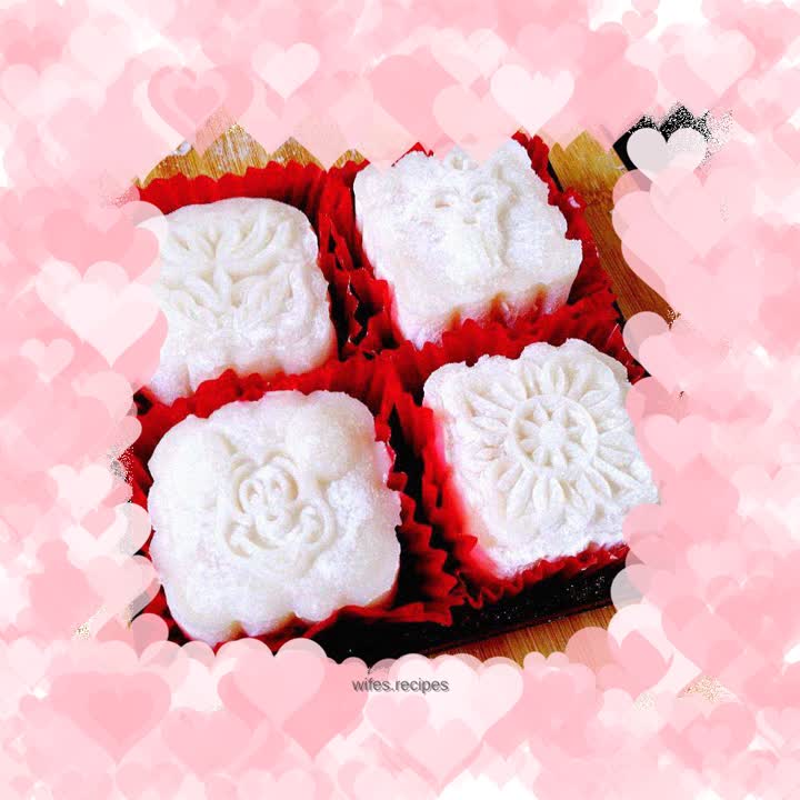 Lotus Seed and Snowskin Mooncake