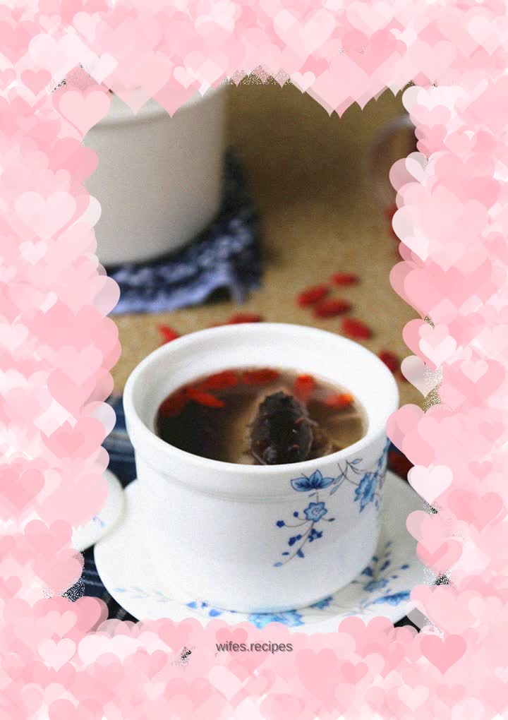 Stewed sea cucumber with American ginseng