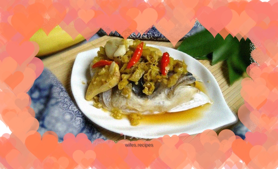 Steamed fish head with pickled pepper