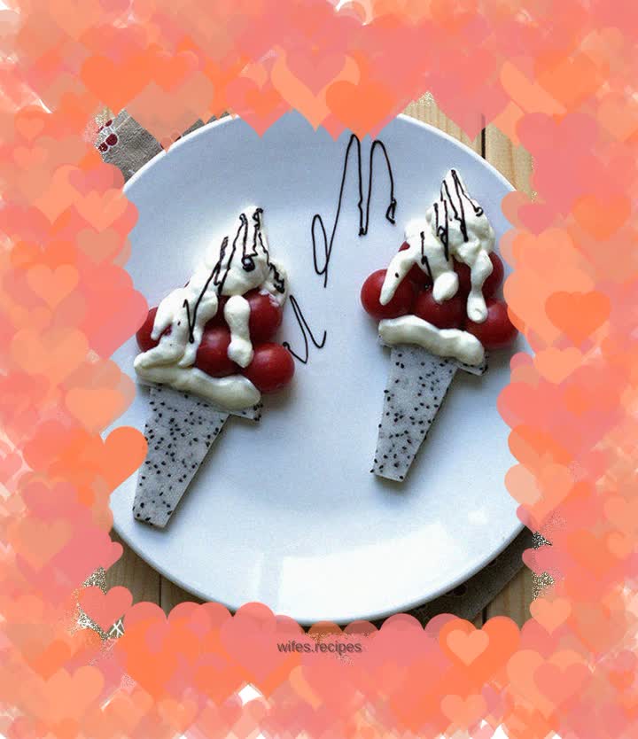 Enjoy a happy life: fruit ice cream