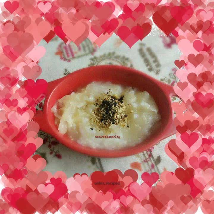 Walnut, sesame and white fungus porridge