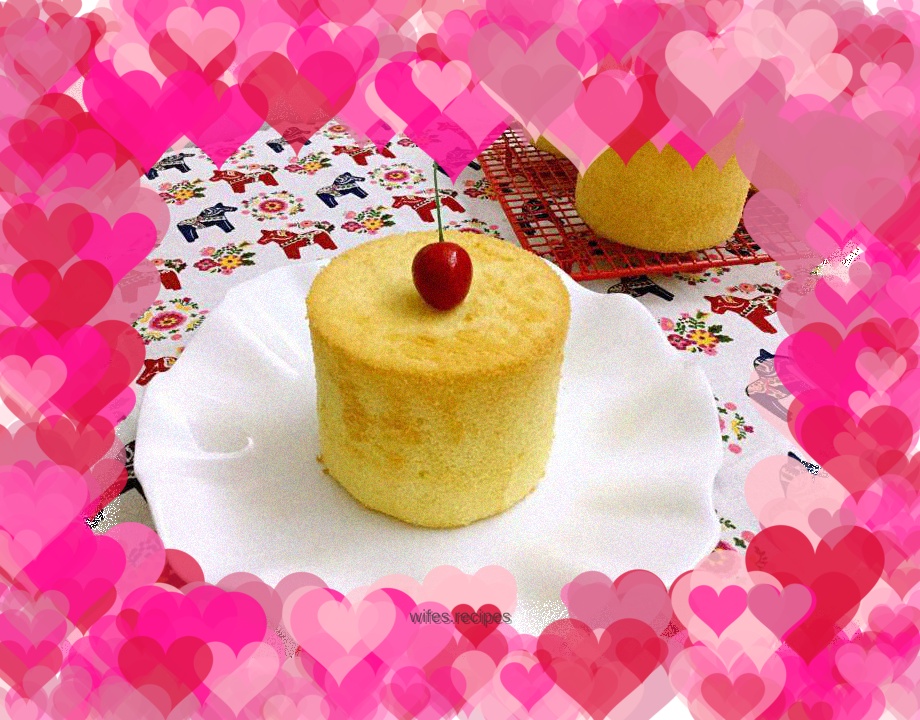 Cute mini four-inch chiffon cake