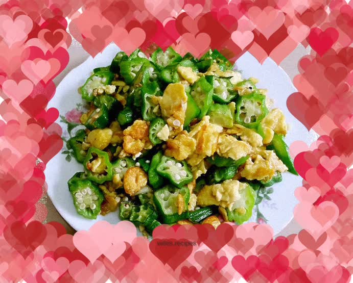 Okra scrambled eggs