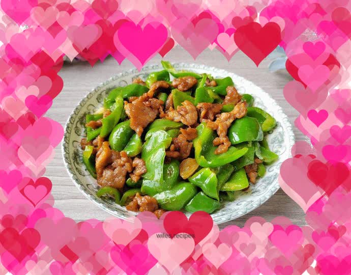 Stir-fried beef with green pepper