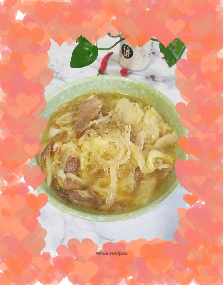 Sauerkraut, cabbage and vermicelli soup