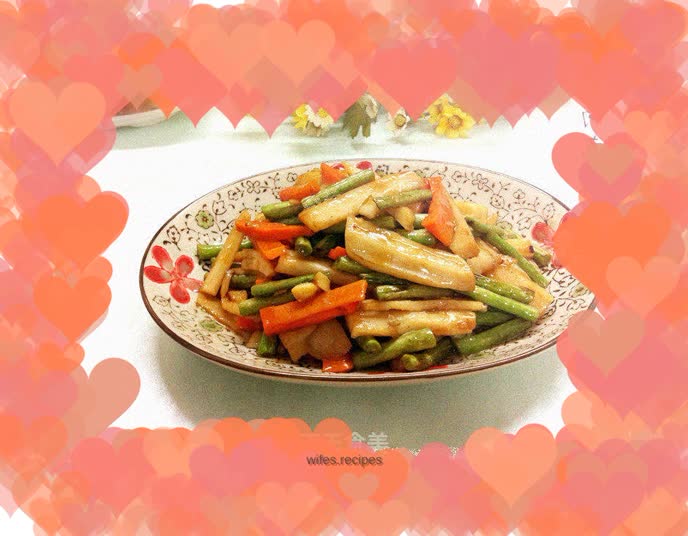 Stir-fried beans with lotus root strips