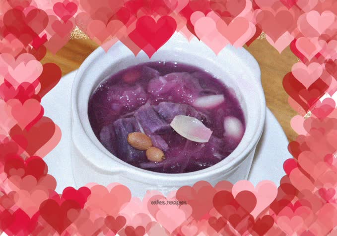Purple sweet potato, lily and white fungus soup