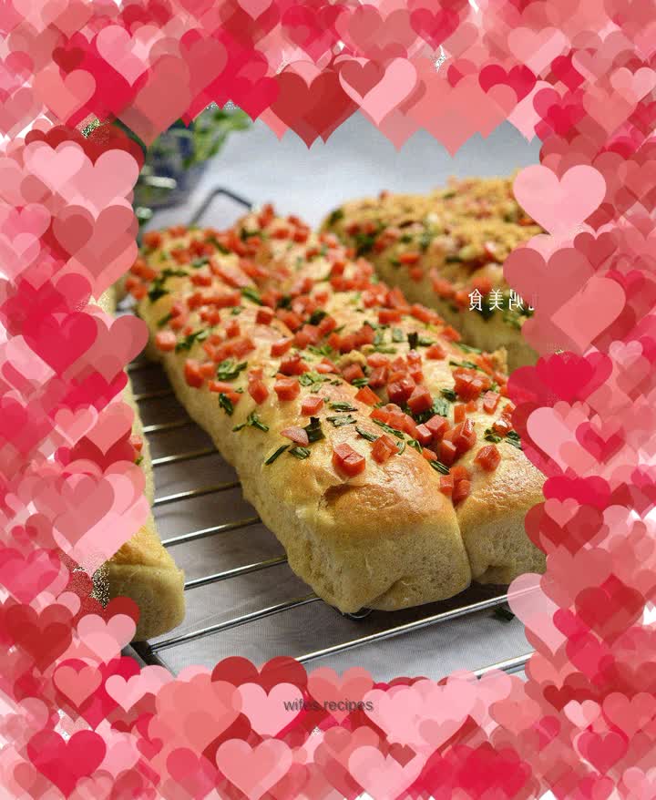 Sausage and meat floss double hand-shredded pork buns