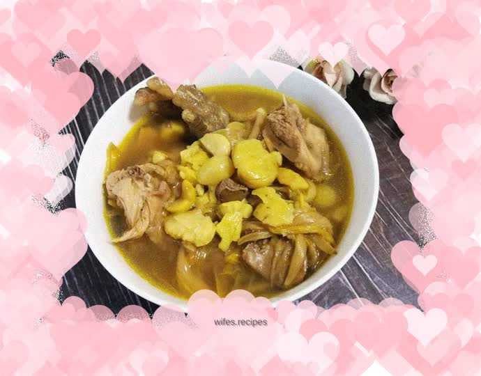 Daylily and Chestnut Stewed Chicken Soup