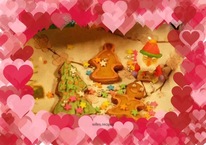Gingerbread love under the Christmas tree