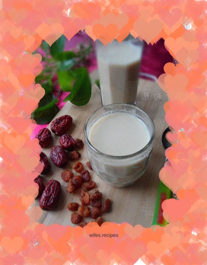 Red dates, longan and soy milk