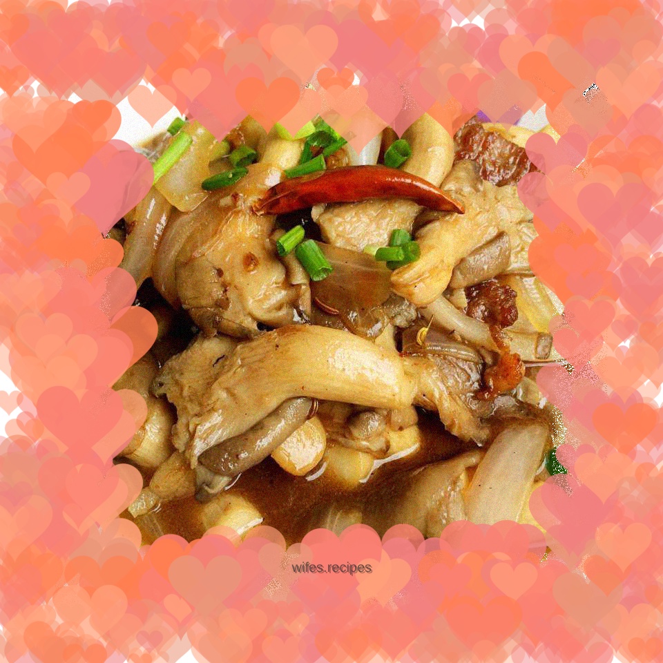 Stir-fried Pork with Mushrooms and Onions