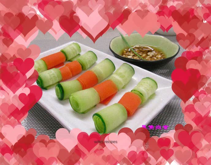 Cucumber and carrot rolls