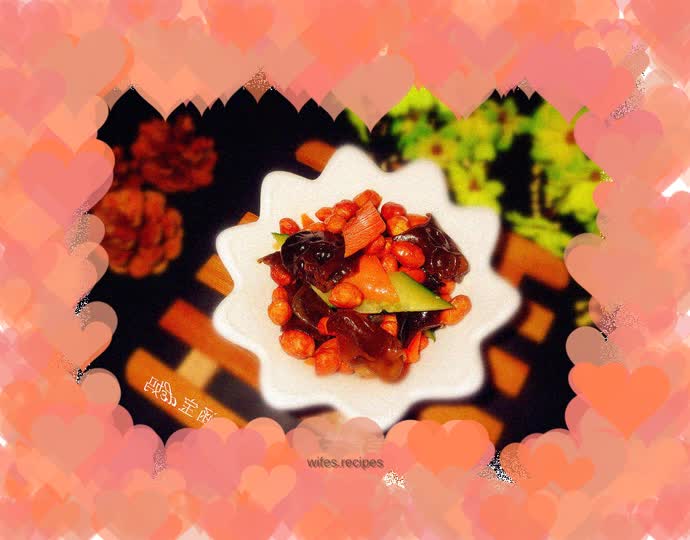 Vinegar peanuts mixed with fungus