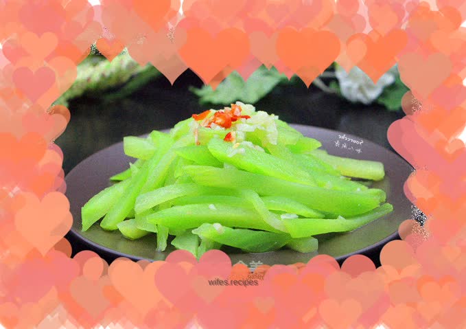 Stir-fried lettuce with garlic