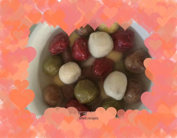 The colorful Lantern Festival is round and fragrant!