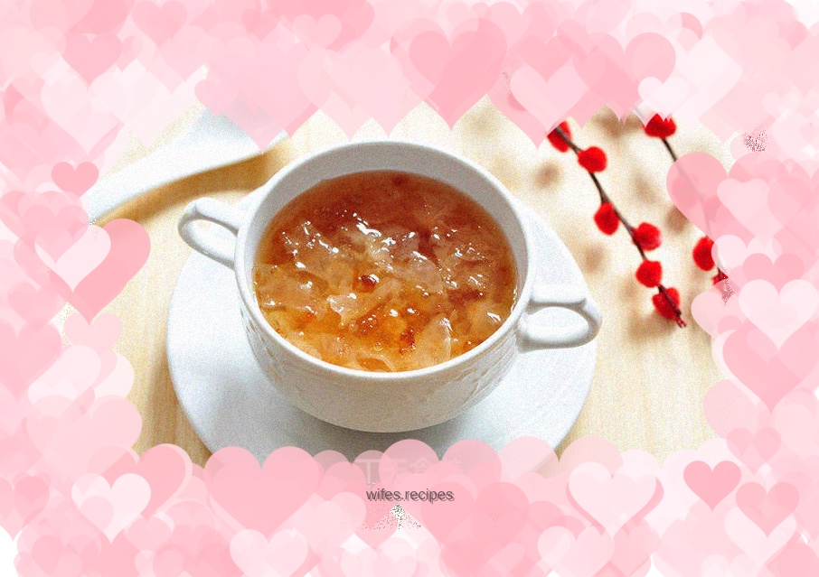 Peach Gum, Tremella Fungus and Snow Lotus Seeds